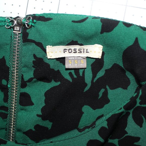 Fossil Green Floral Skater Dress Sz Small - Picture 3 of 3